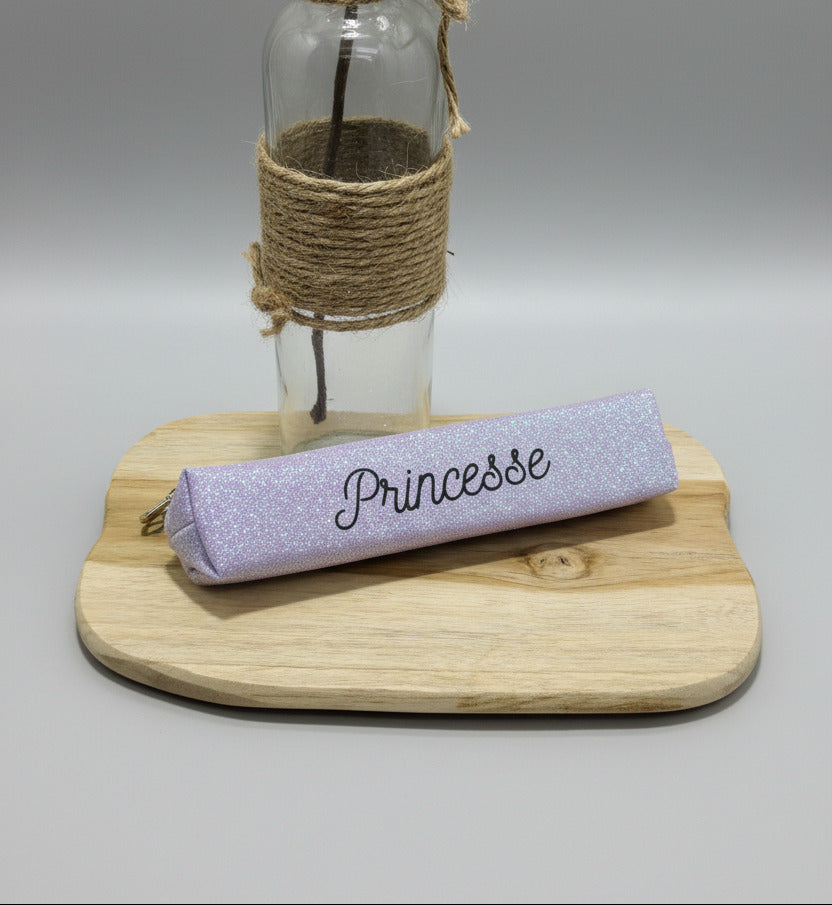 ✨ Trousse "Princesse" à Paillettes – L’Éclat au Bout des Doigts