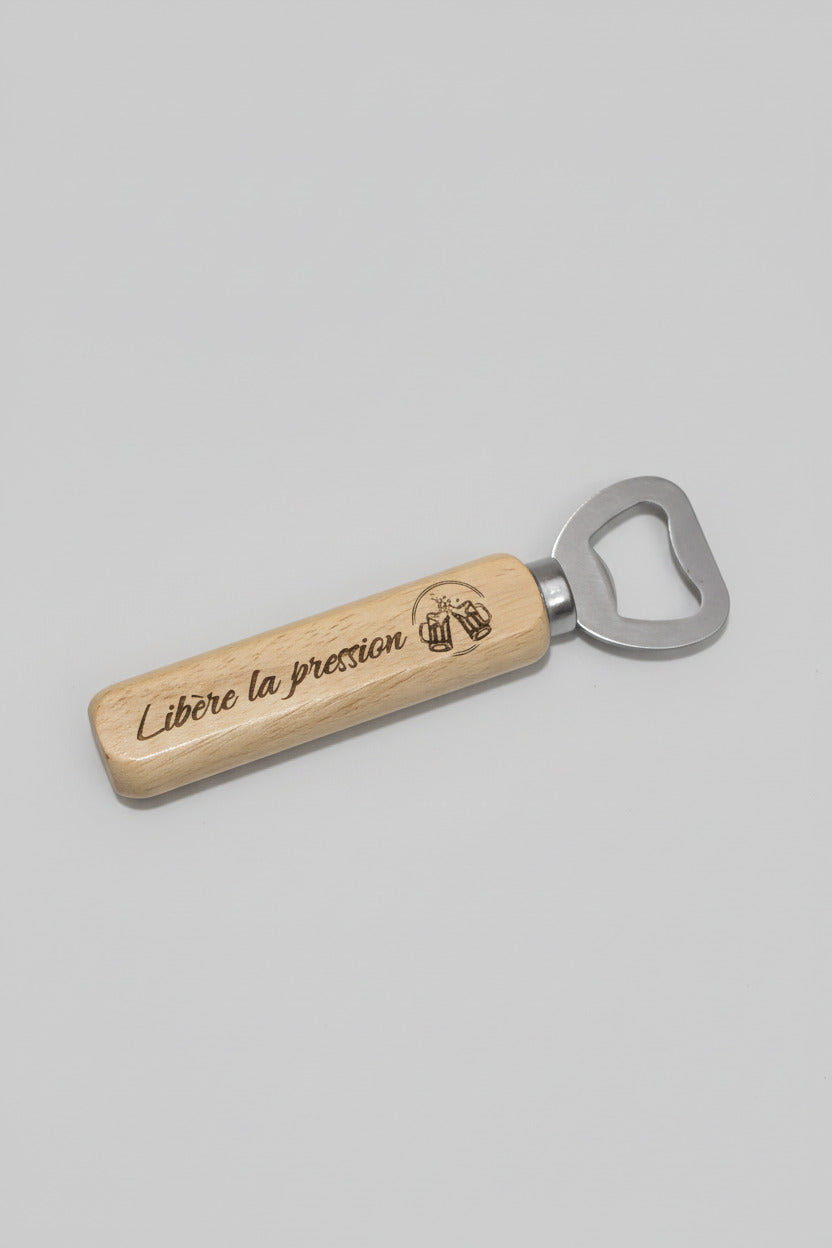 Décapsuleur Authentique en Bois Gravé 🍻