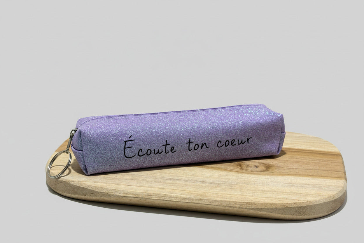 ✨ Trousse "Ecoute ton coeur " à Paillettes – L’Éclat au Bout des Doigts