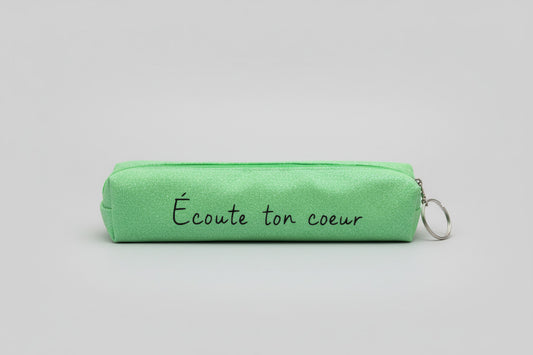 ✨ Trousse "Ecoute ton coeur " à Paillettes – L’Éclat au Bout des Doigts