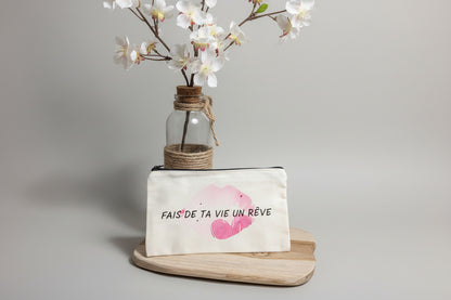 Pochette Lèvres Aquarelle – L'accessoire qui a du pep's !